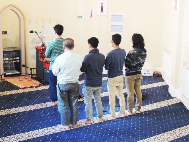 prayer-room-refurbished-abdullah-quilliam-mosque-2014